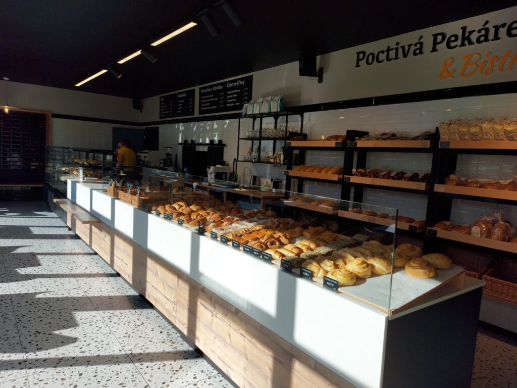 1 Tofako Secovce Obchodna